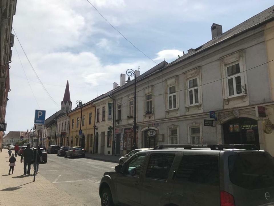 Monar City Center Apartment Free Parking Кошице Экстерьер фото